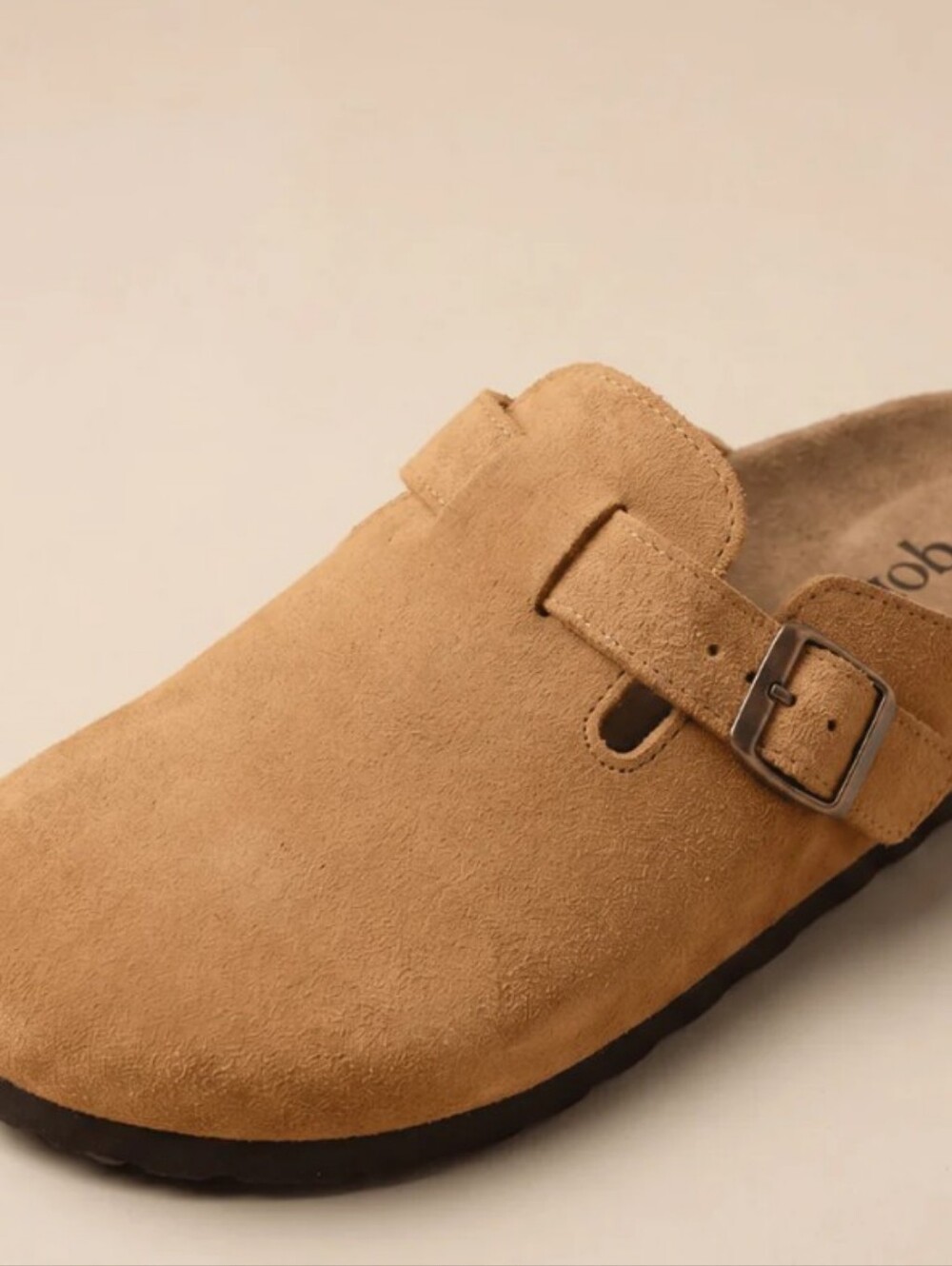 qomfort Suede Clogs